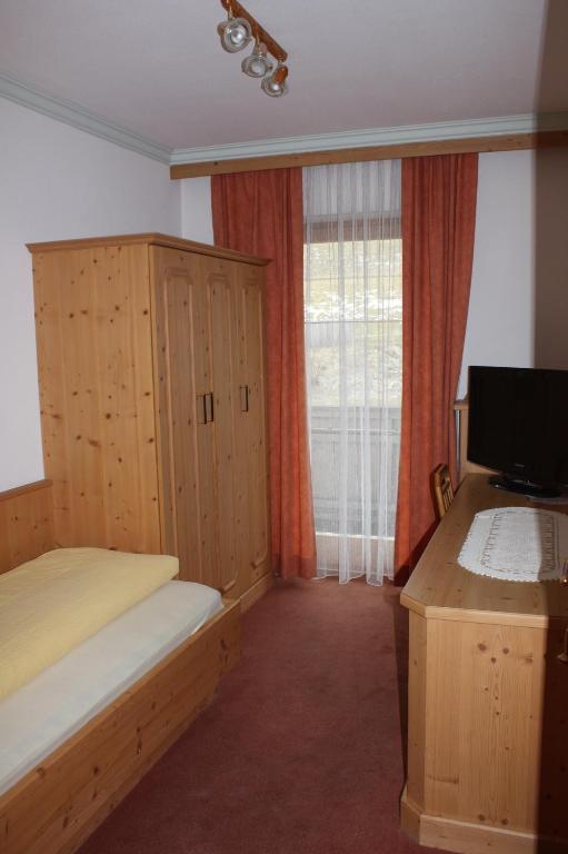 Pension Sonnenheim シェーンベルク・イム・シュトゥーバイタール 部屋 写真