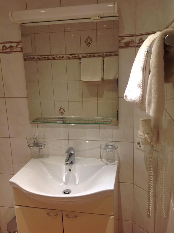 Pension Sonnenheim シェーンベルク・イム・シュトゥーバイタール 部屋 写真